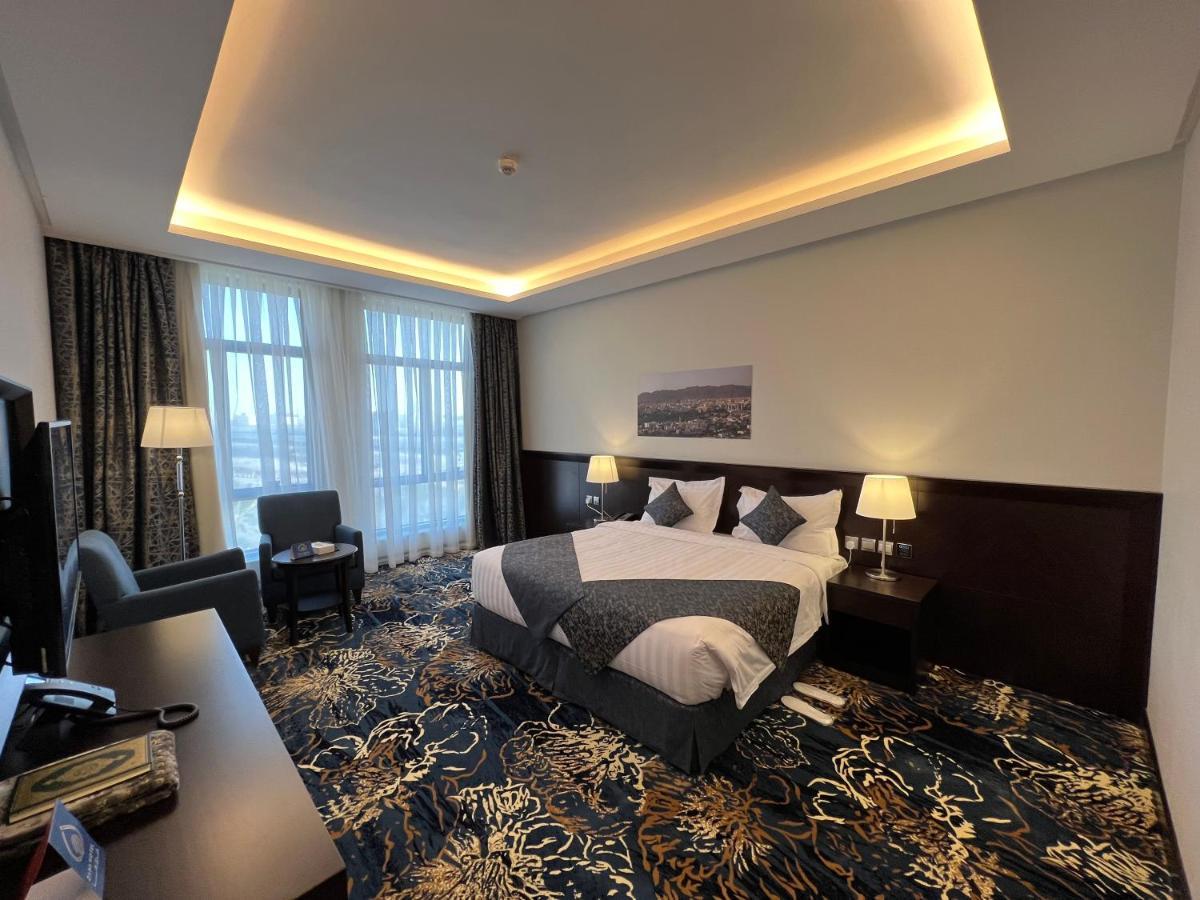 Zaha Taiba Hotel Медина Екстериор снимка