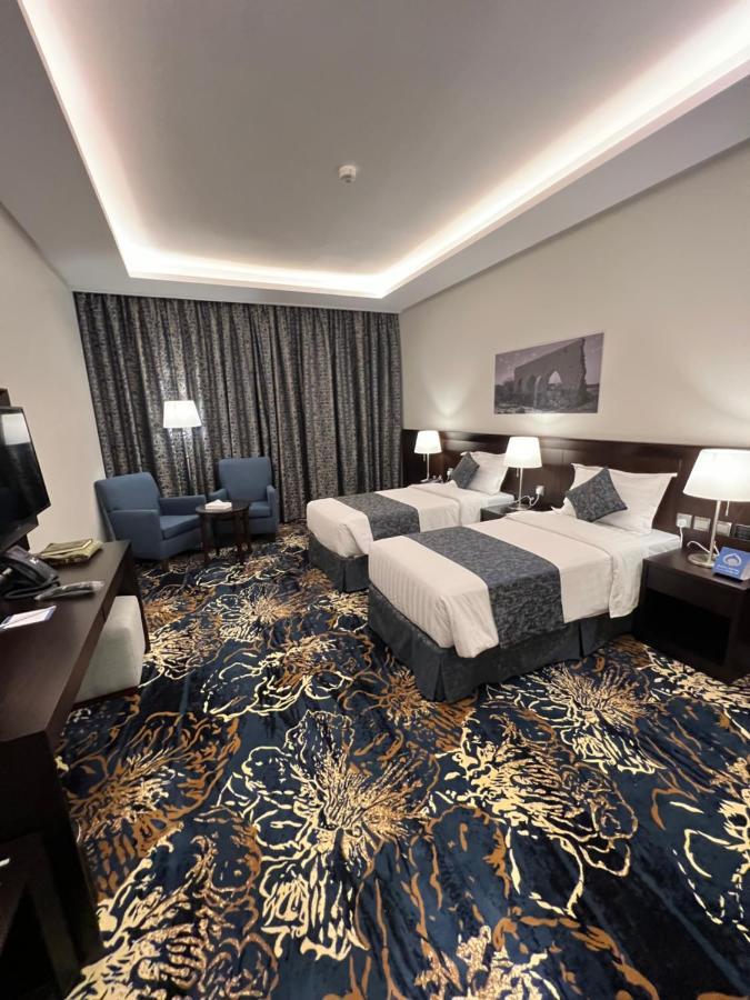 Zaha Taiba Hotel Медина Екстериор снимка